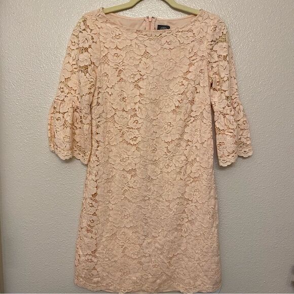 Vince Comuto blush Pink Lace Mini Dress bell sleeves scalloped scoop boat neck 4 - Picture 2 of 11